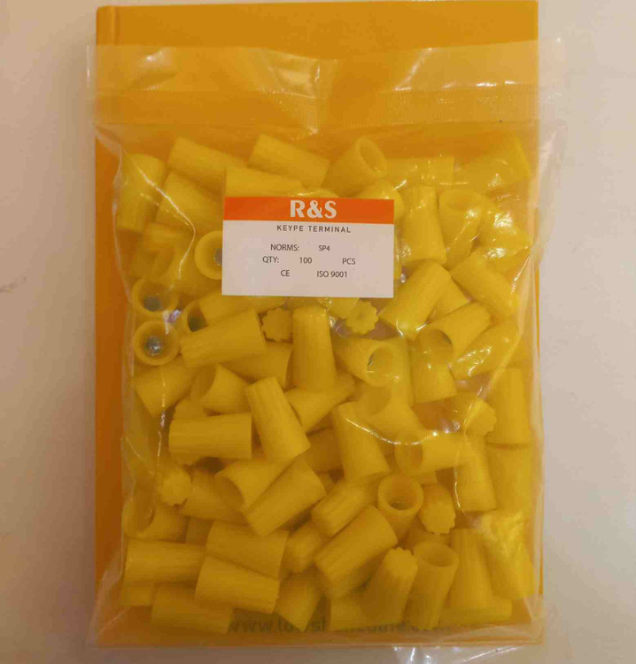 کانکتور پیچی SP4