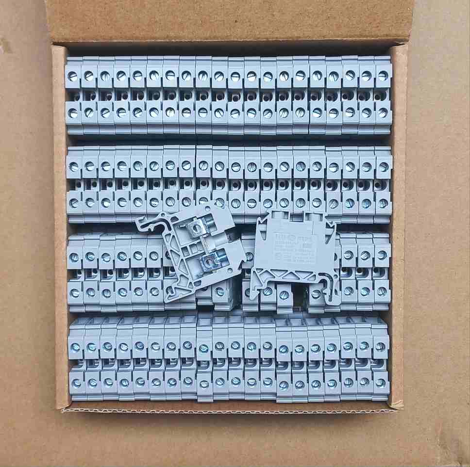 ترمینال ریلی رعدالکتریک مدل RTP6 سایزر۶ رنگ طوسی